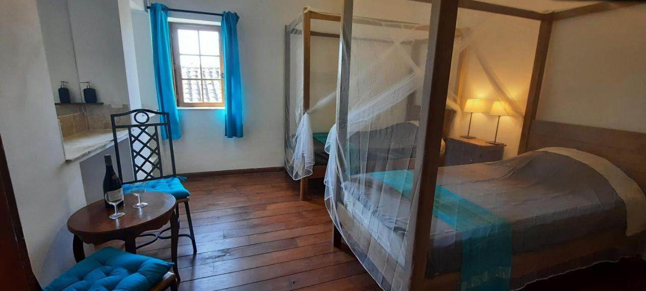 Le Fort D'Issigeac Chambres D'Hotes Екстер'єр фото